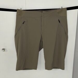 Columbia Women's Tan Flat Front Quick-dry Adventure Shorts